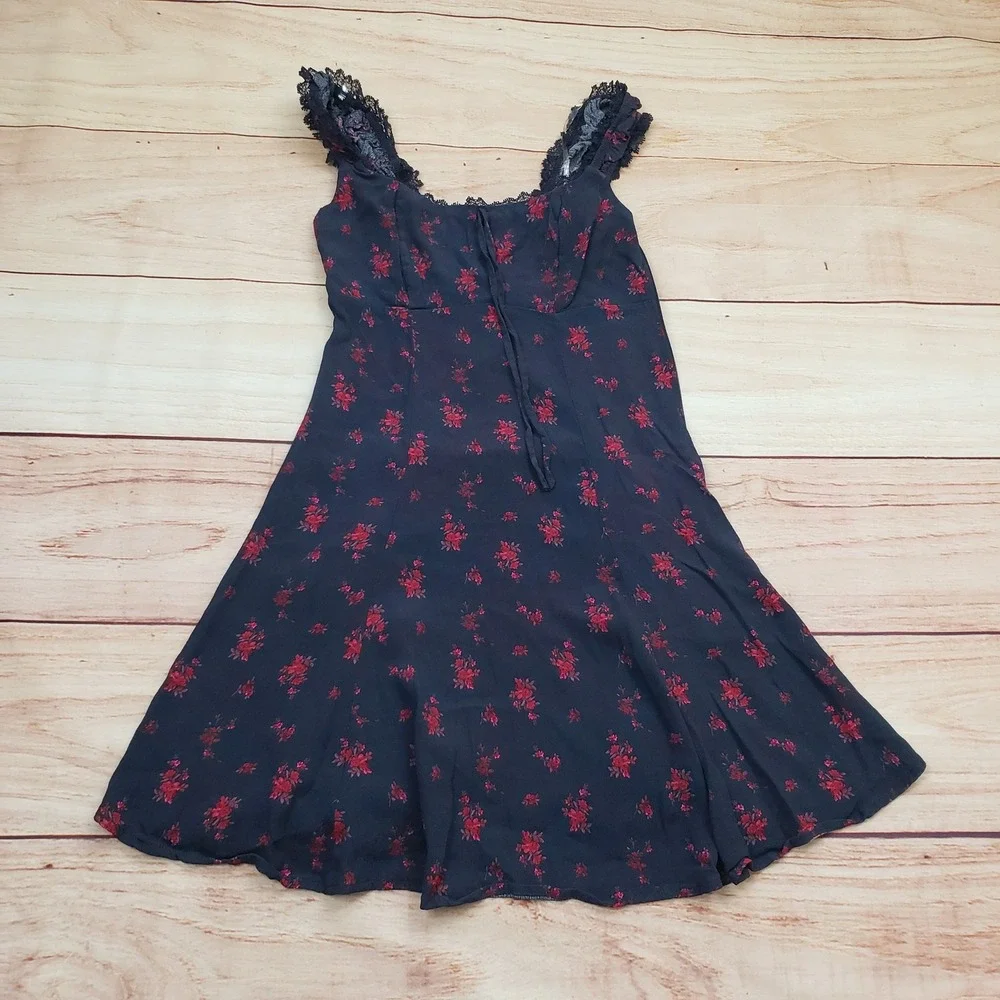 Wild Fable Dress Girls XS Black Red Floral Lace Trim Mini Dress Square Neck Rose